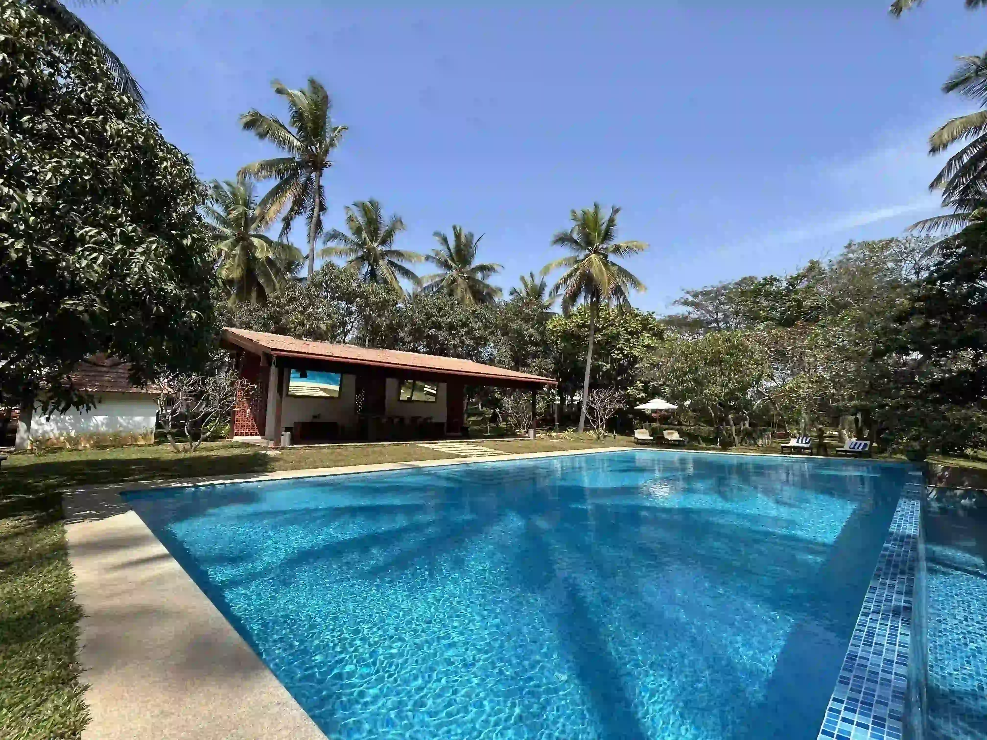 pool